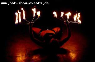 feuershow-buchen-chemnitz.jpg